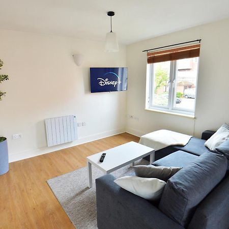 Stylish 2Br Flat - 2 Free Parking Spaces - Near Lgw Airport Crawley  Esterno foto