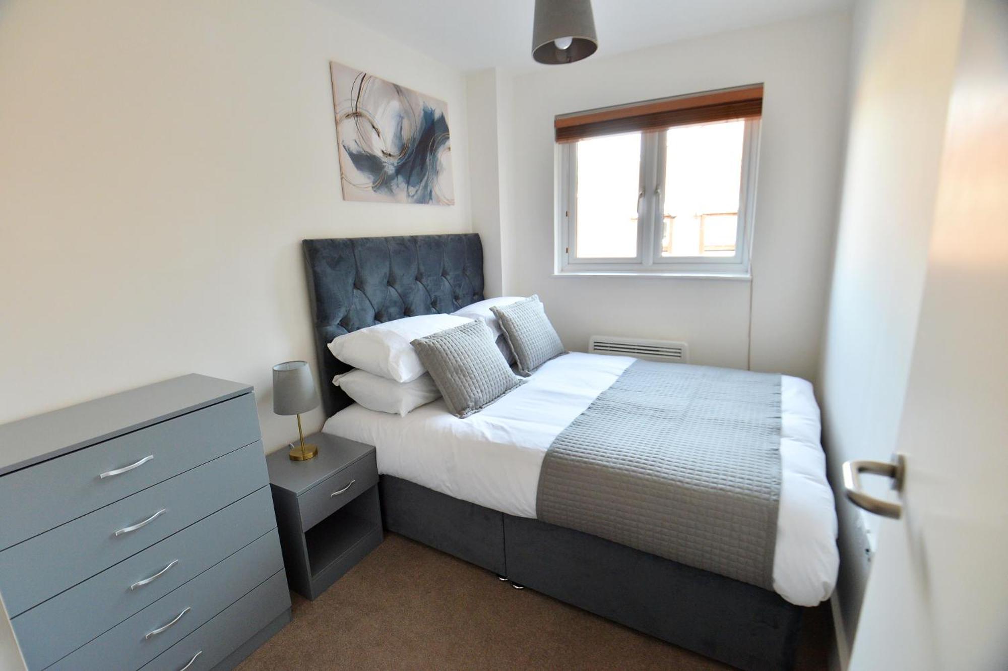 Stylish 2Br Flat - 2 Free Parking Spaces - Near Lgw Airport Crawley  Esterno foto